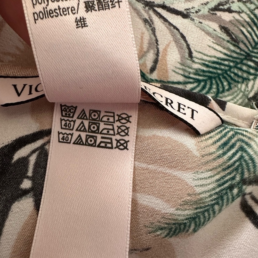 VICTORIAS SECRET SATIN CAMI SLEEP TANK TOP - Picture 10 of 10